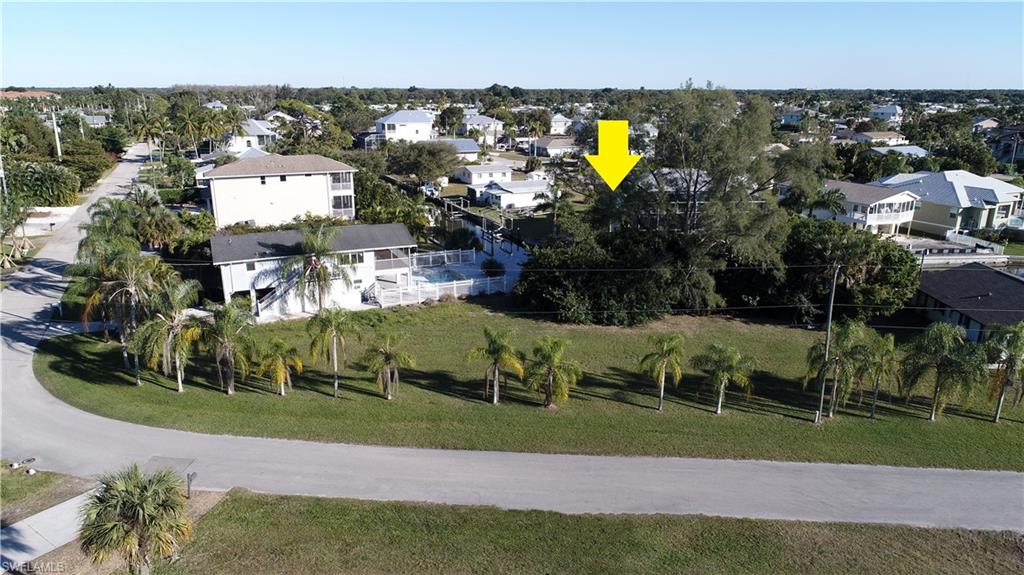 ESTERO BAY SHORES - Land