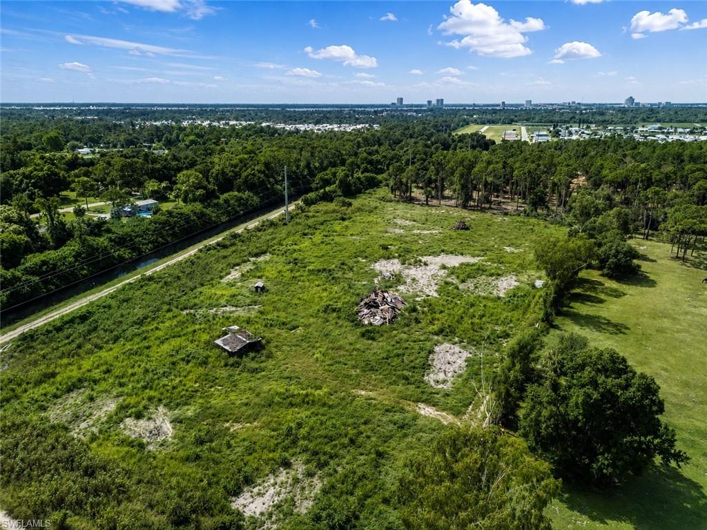 NORTH FORT MYERS - Land