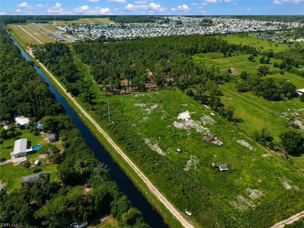 NORTH FORT MYERS - Land
