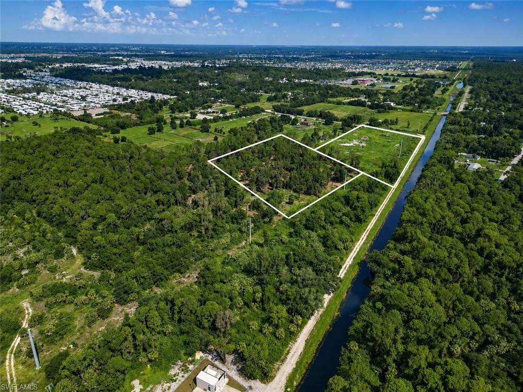 NORTH FORT MYERS - Land