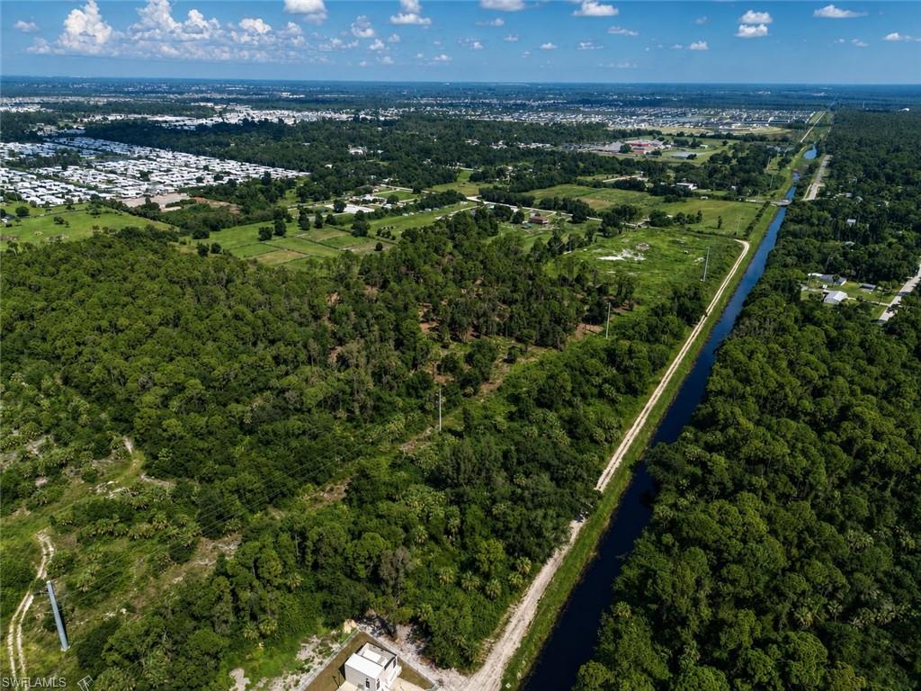NORTH FORT MYERS - Land