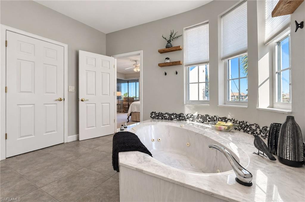 EMERALD ISLE - Residential