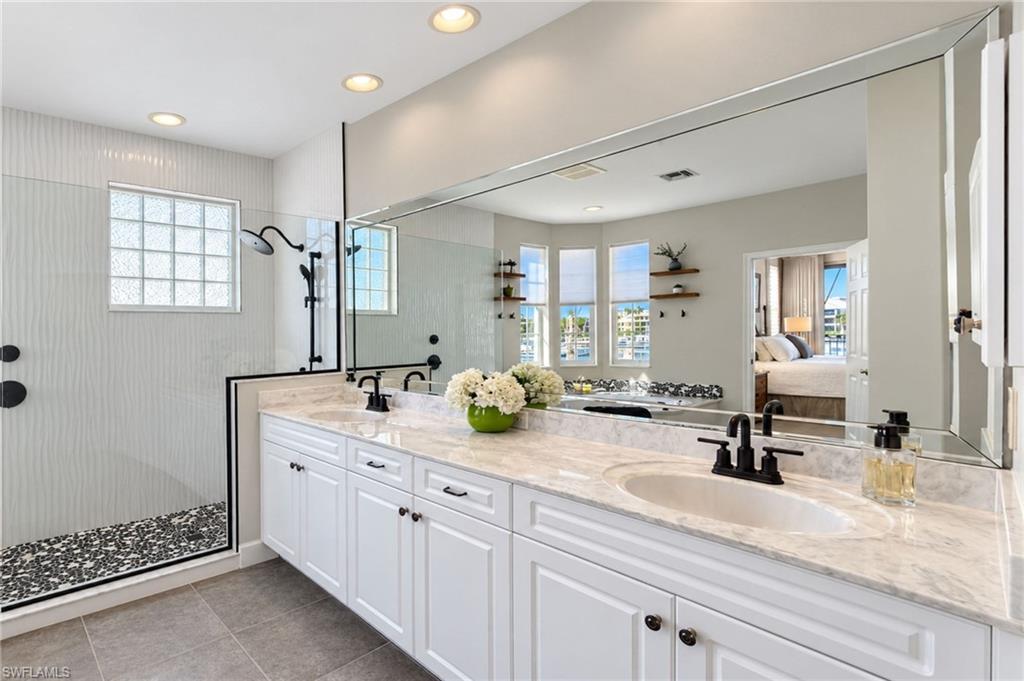 EMERALD ISLE - Residential