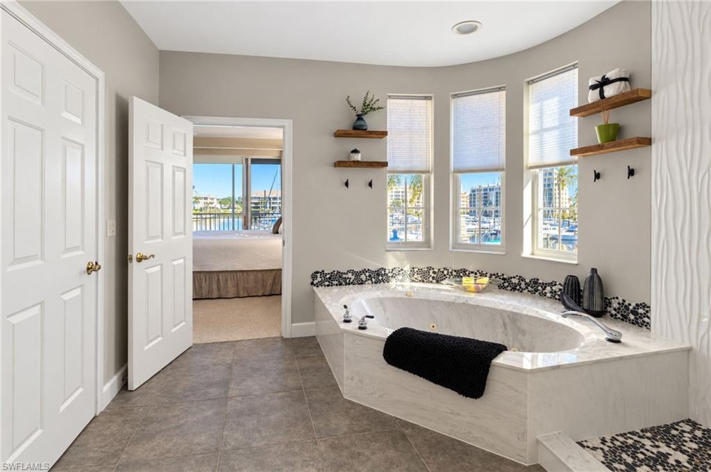 EMERALD ISLE - Residential