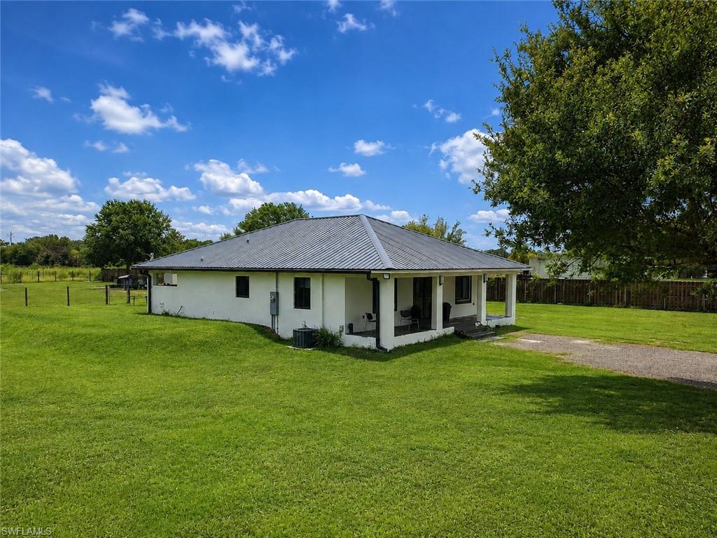 This home, located in Montura Ranch, offers an excellent opportunity to enjoy plenty of space. Built with solid concrete construction, the property features 2 bedrooms and 2 bathrooms, with 1,225 sq ft under air, offering a functional and comfortable layout for everyday living.
Situated on a 1.25-acre lot, the property offers ample space for outdoor activities. The lot is completely fenced and also includes interior fencing that separates the house area from the yard, providing space to raise animals, park trucks, or use as a work area without affecting the space surrounding the home.
The home features a front porch and a rear porch, enclosed with concrete and prepared for outdoor cooking.
This home combines durability, practicality, and the value of a spacious lot, making it an excellent option as a primary residence, country home, or farm. No Homeowners Association (HOA). RRF (Rural Residential Farm) zoning.
