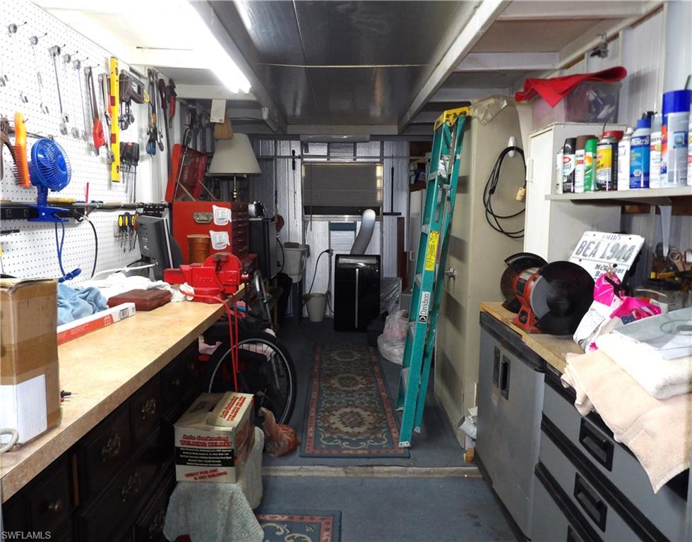 FOREST PARK MOBILE HOME - Residential