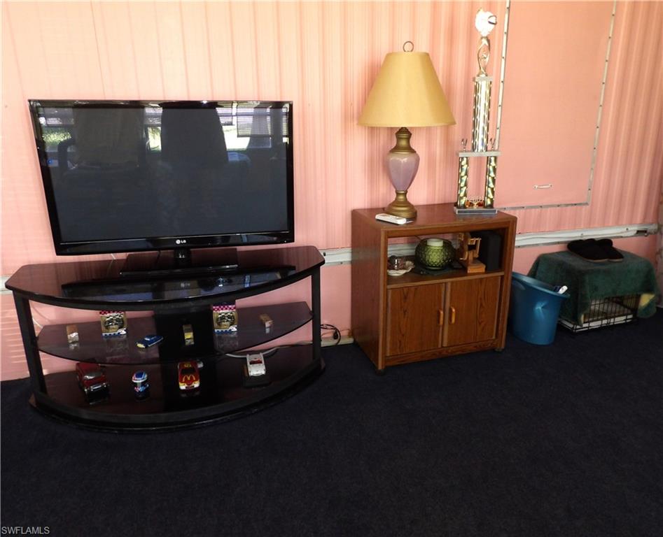 FOREST PARK MOBILE HOME - Residential