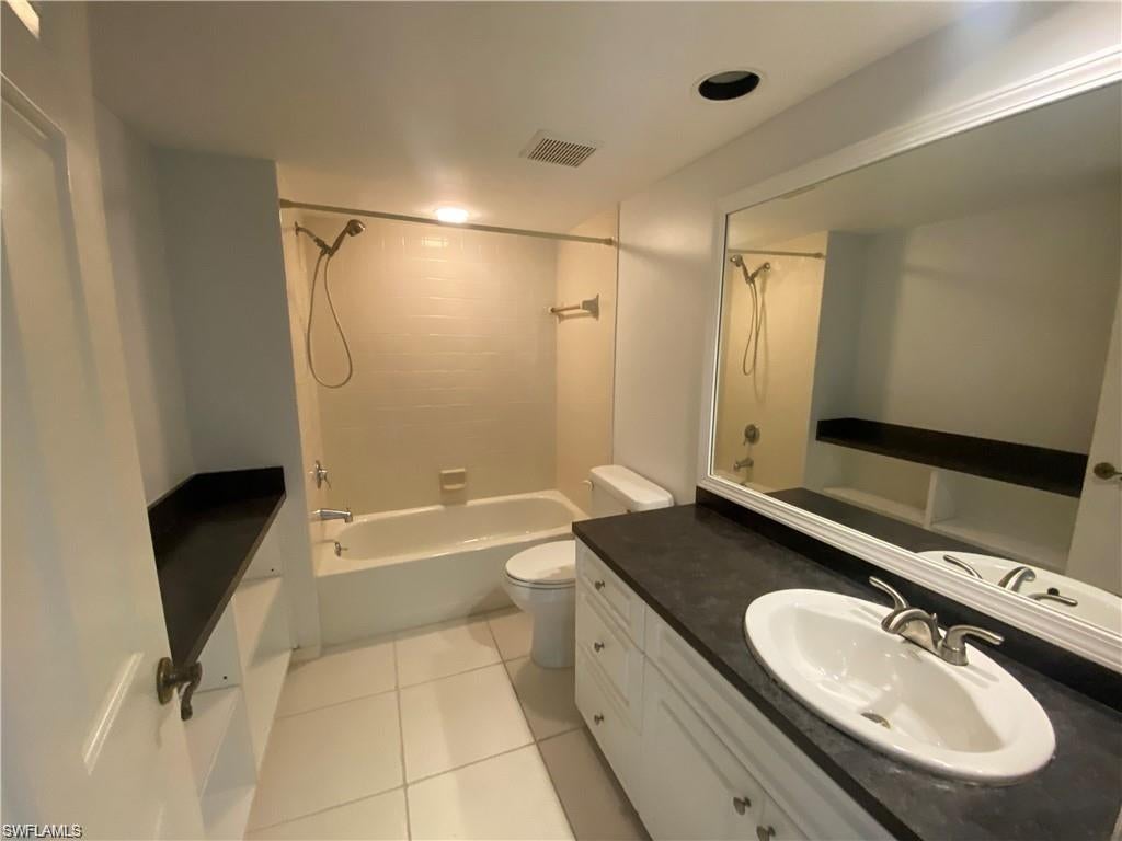 EAGLEWOOD - Residential Lease