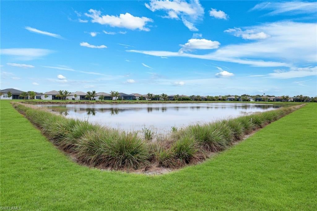 VALENCIA TRAILS - Residential
