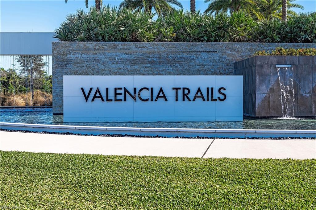 VALENCIA TRAILS - Residential