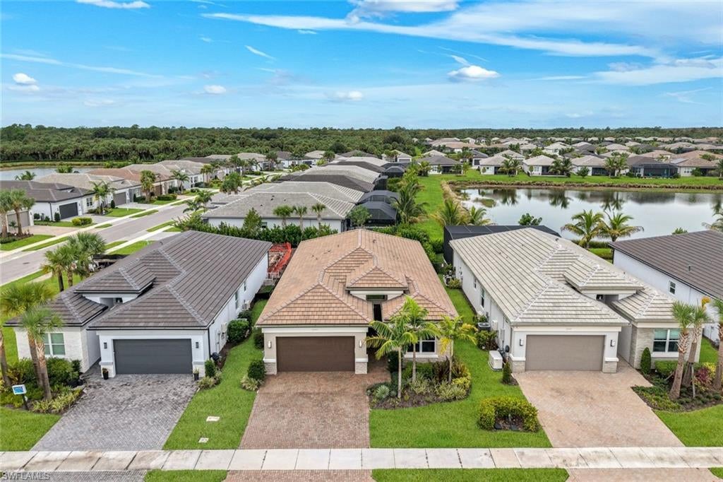 VALENCIA TRAILS - Residential