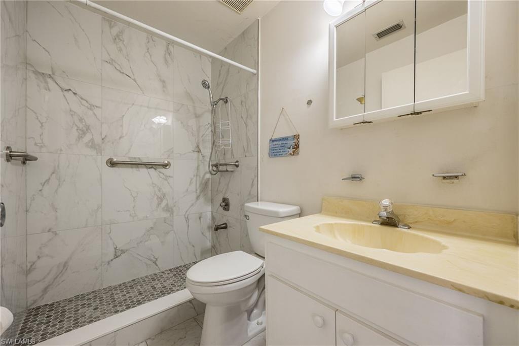 PINEWOOD CONDOMINIUM - Residential