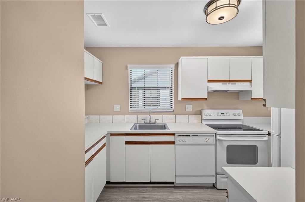 WOODGATE AT NAPLES - Residential