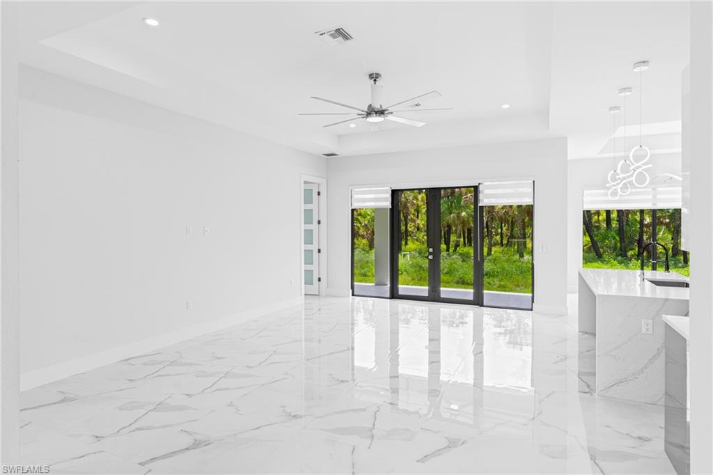 GOLDEN GATE ESTATES - Residential