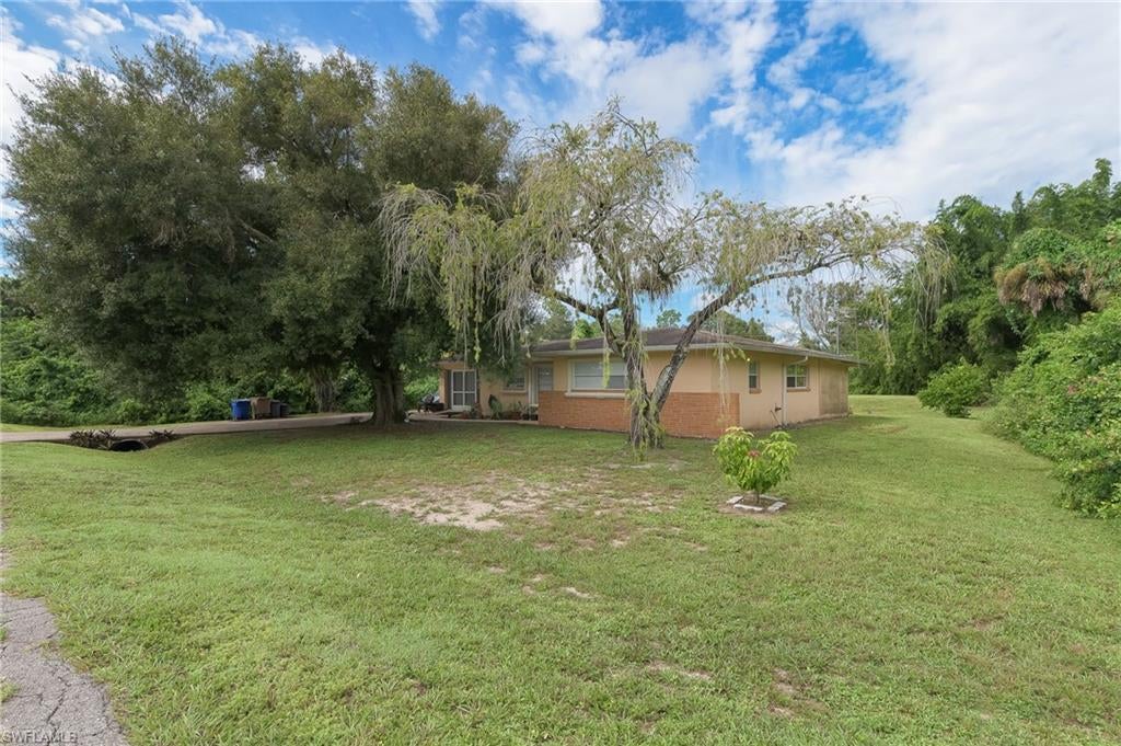LEHIGH ACRES - Residential