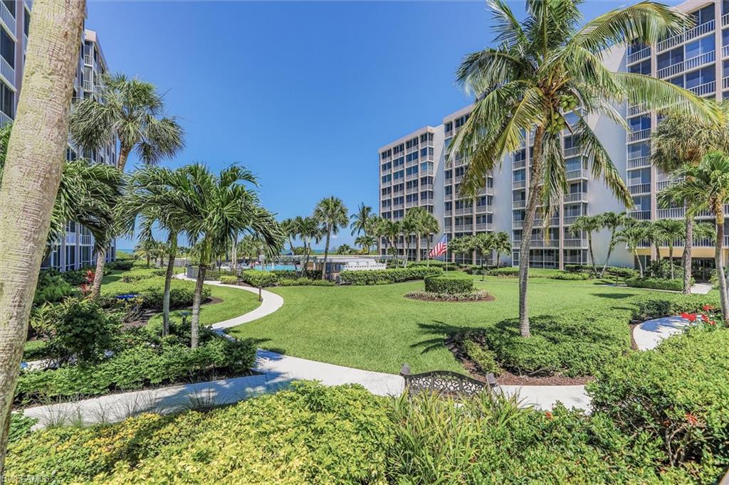 CRECIENTE CONDO NORTH - Residential