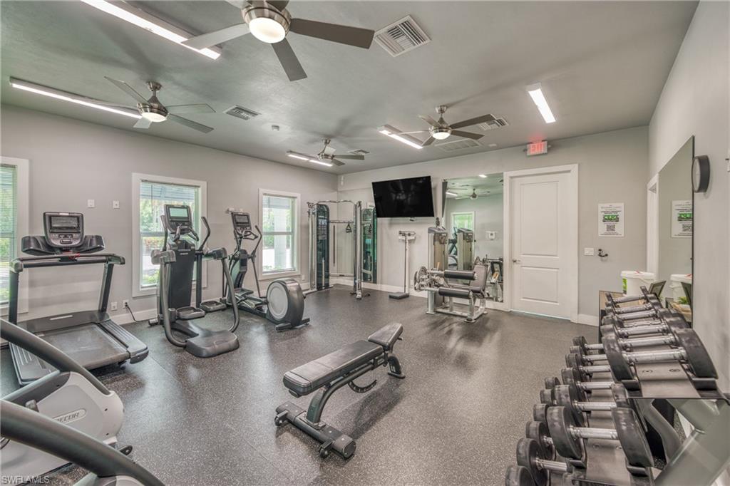 WILSHIRE LAKES - Residential