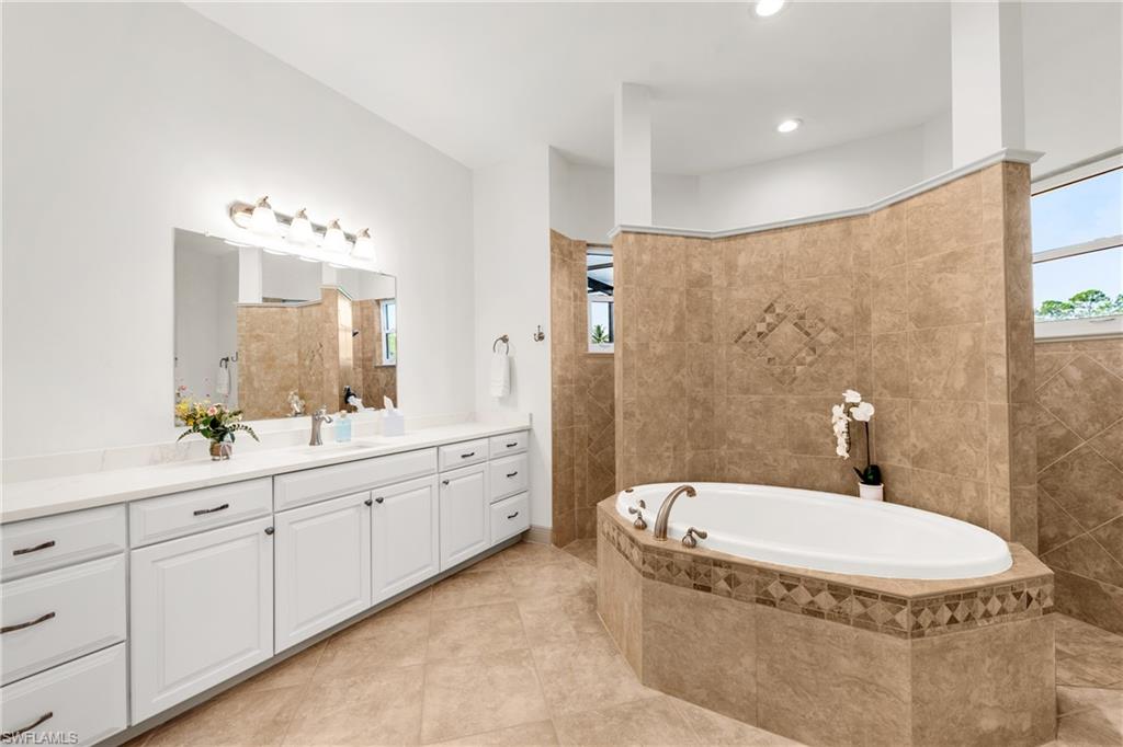 WILSHIRE LAKES - Residential