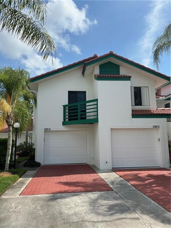 WATERFRONT IN NAPLES - Residential Lease