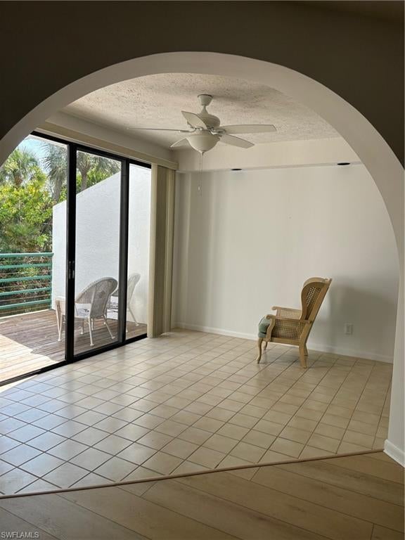 WATERFRONT IN NAPLES - Residential Lease