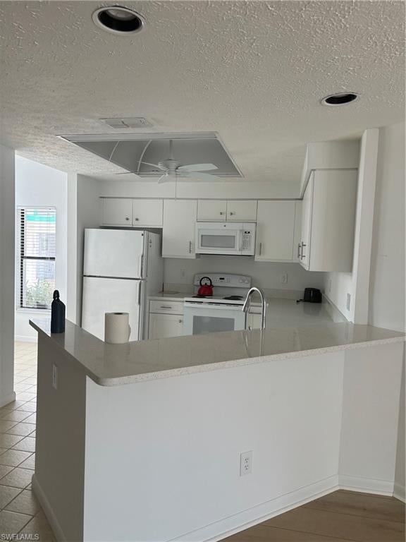 WATERFRONT IN NAPLES - Residential Lease
