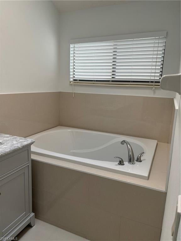 WATERFRONT IN NAPLES - Residential Lease