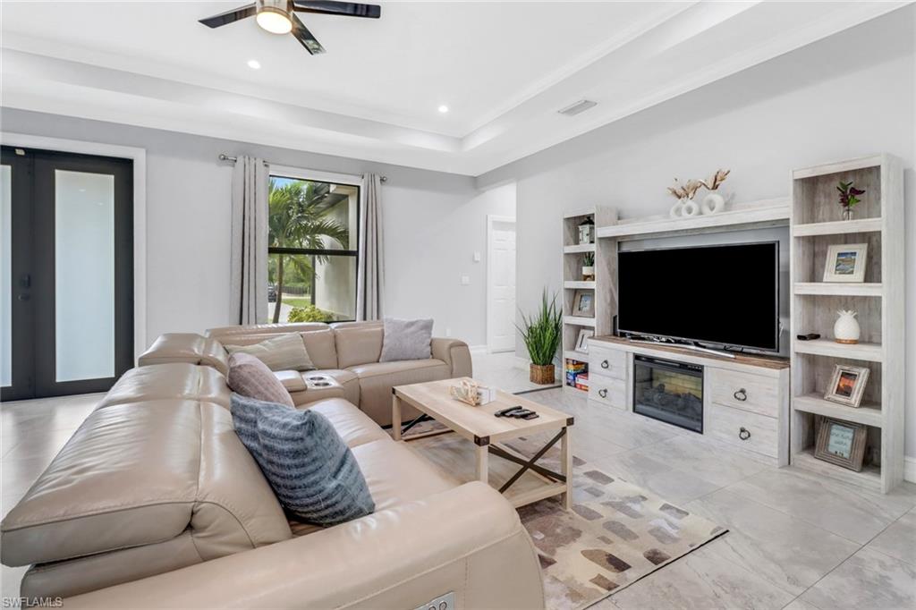 GOLDEN GATE ESTATES - Residential Lease