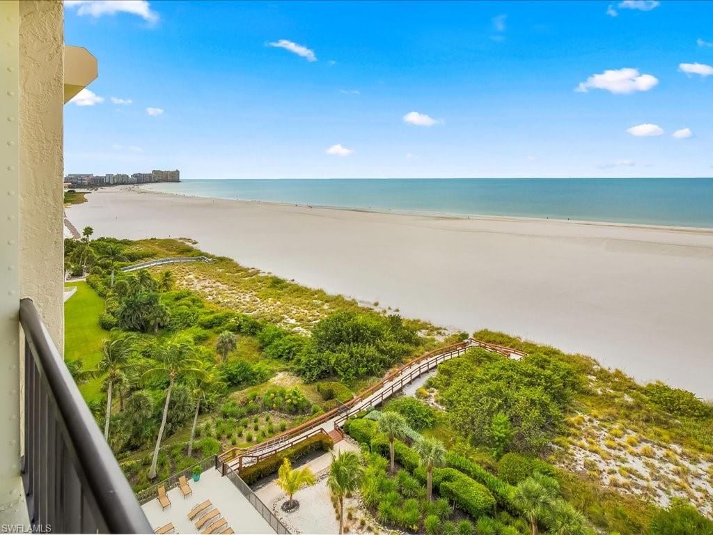 CRESCENT BEACH - Residential