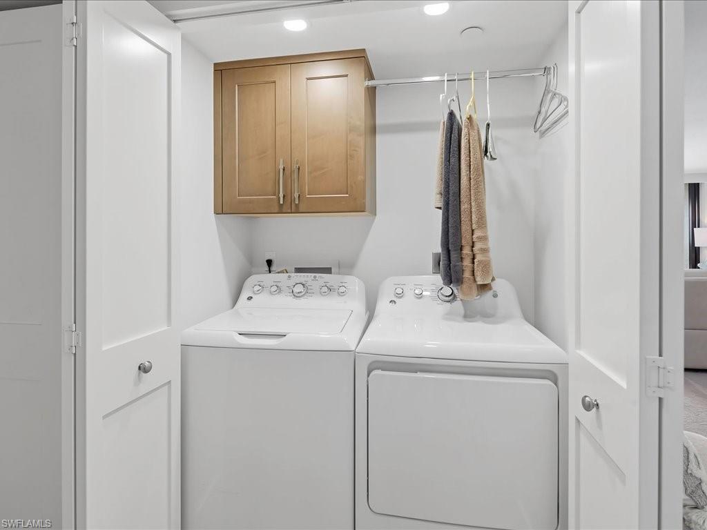 CRESCENT BEACH - Residential