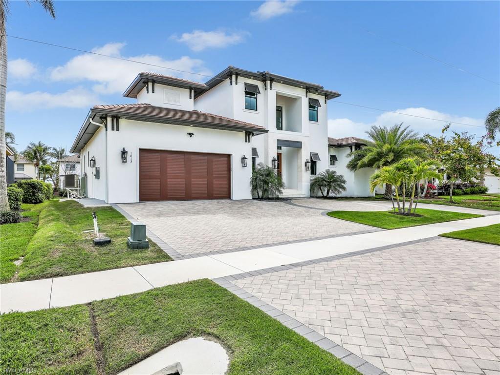 MARCO BEACH - Residential
