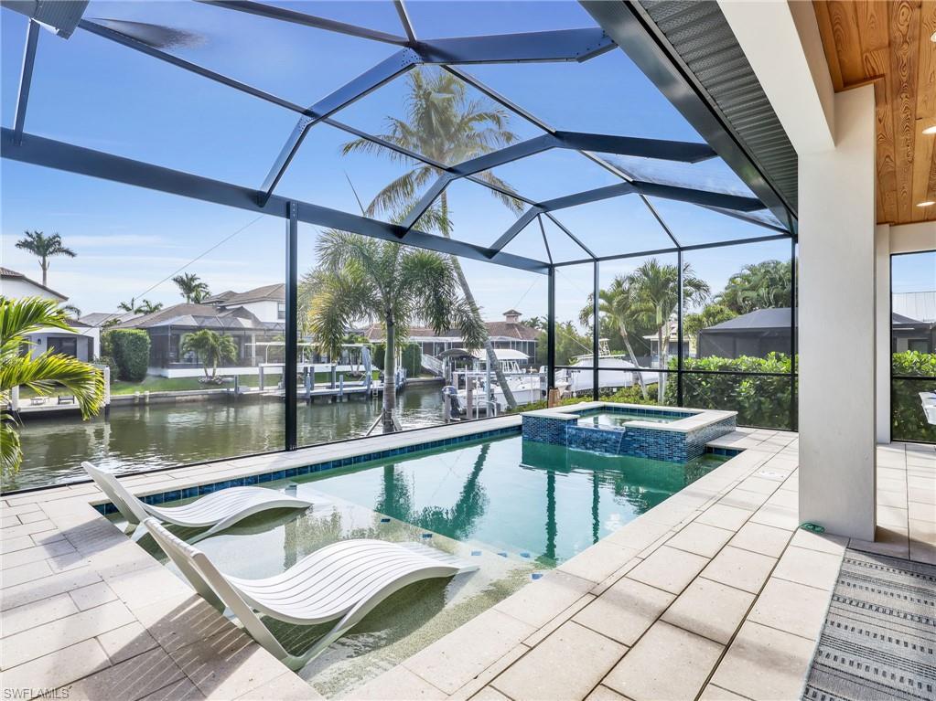 MARCO BEACH - Residential