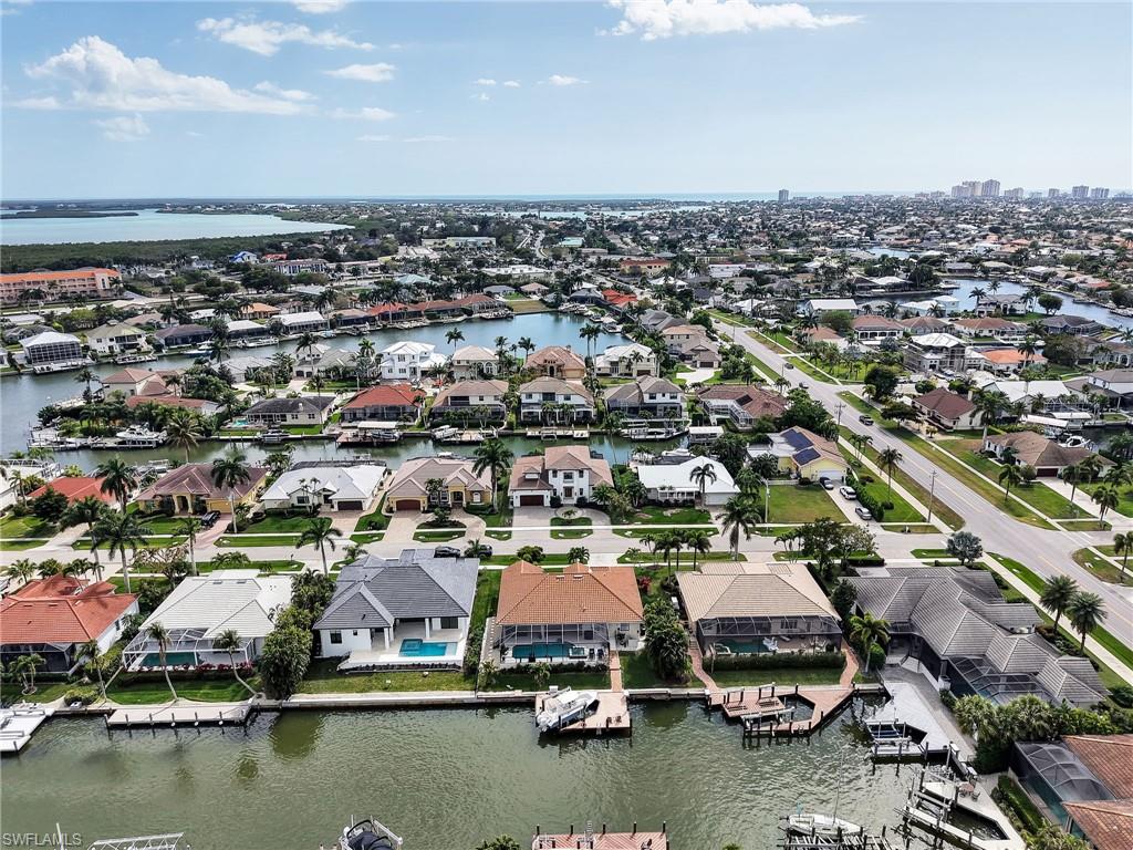 MARCO BEACH - Residential