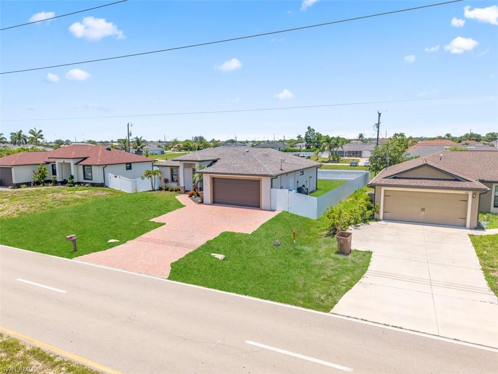CAPE CORAL - Residential