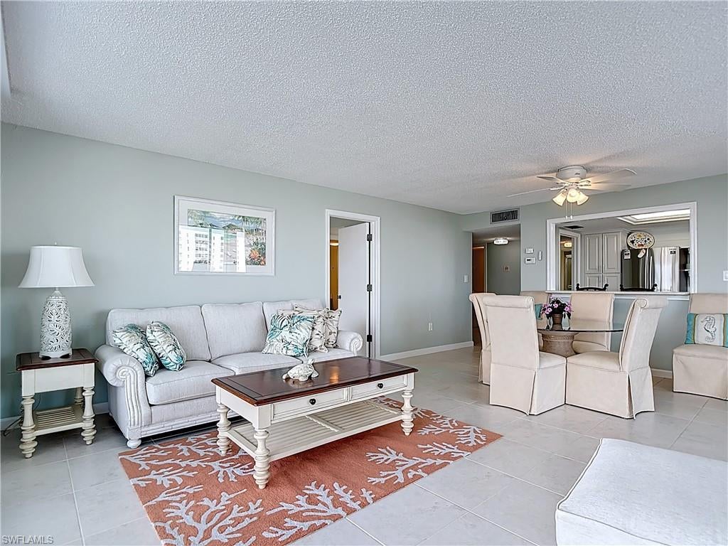 CRECIENTE CONDO EAST - Residential