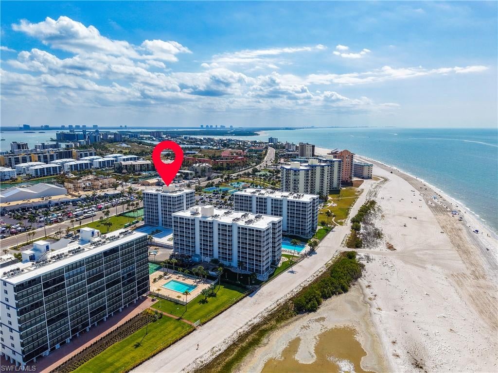 CRECIENTE CONDO EAST - Residential