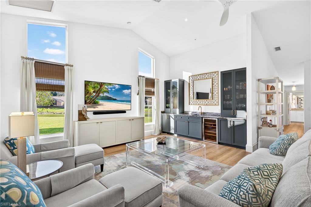 VALLEY OAK - Residential