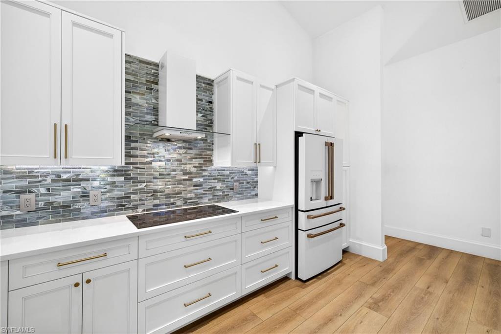 VALLEY OAK - Residential