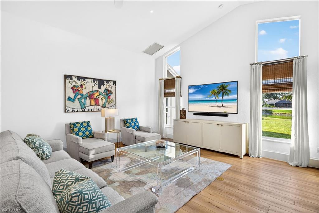 VALLEY OAK - Residential