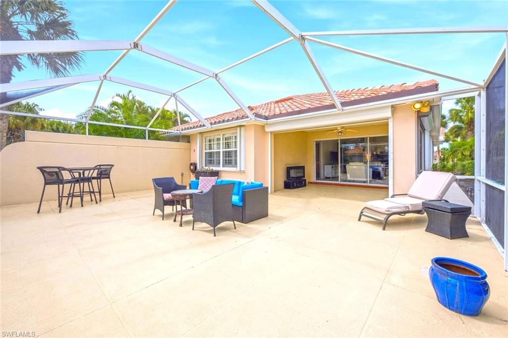 VILLAGE WALK - Residential