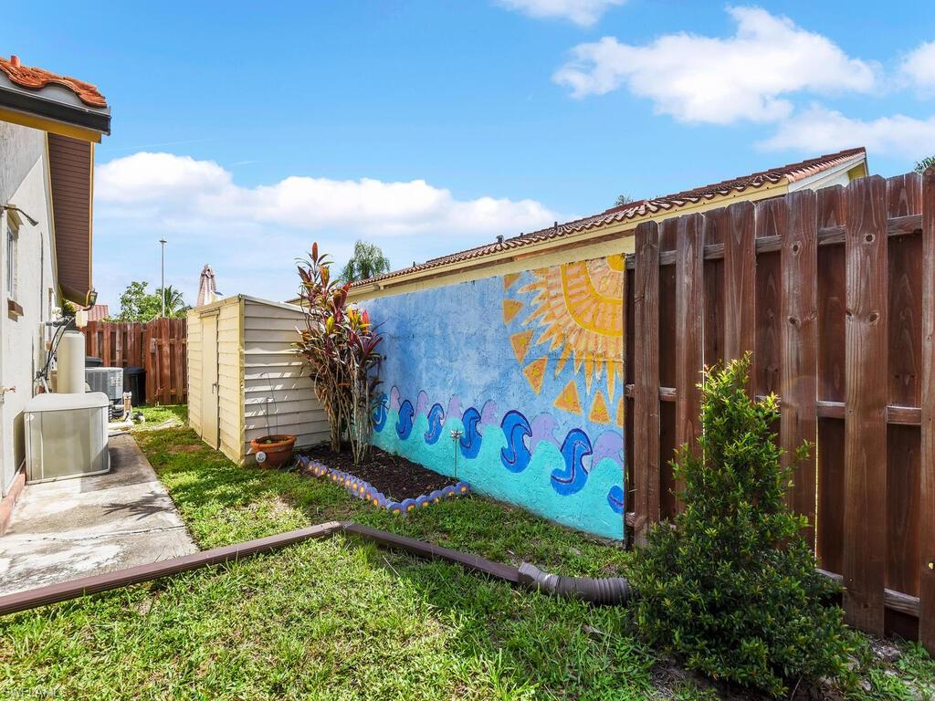 PELICAN RIDGE - Residential