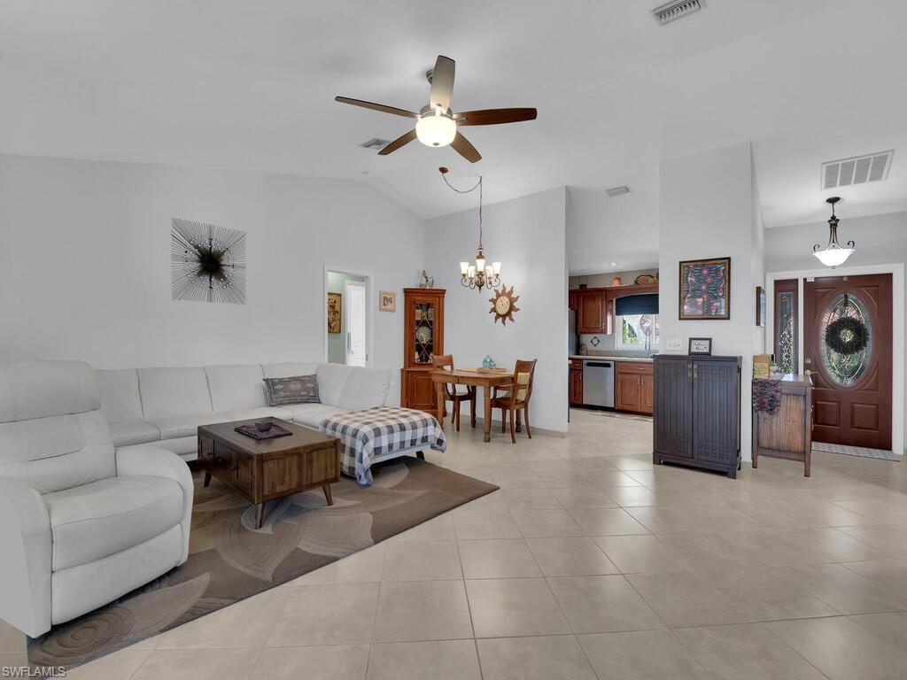 PELICAN RIDGE - Residential