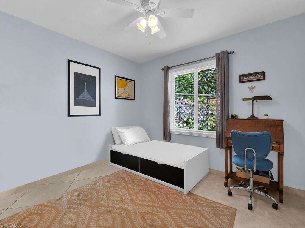 PELICAN RIDGE - Residential