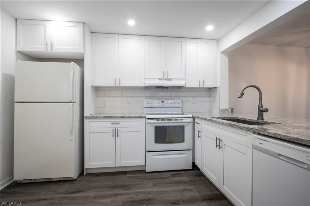 FOREST LAKES - Residential Lease