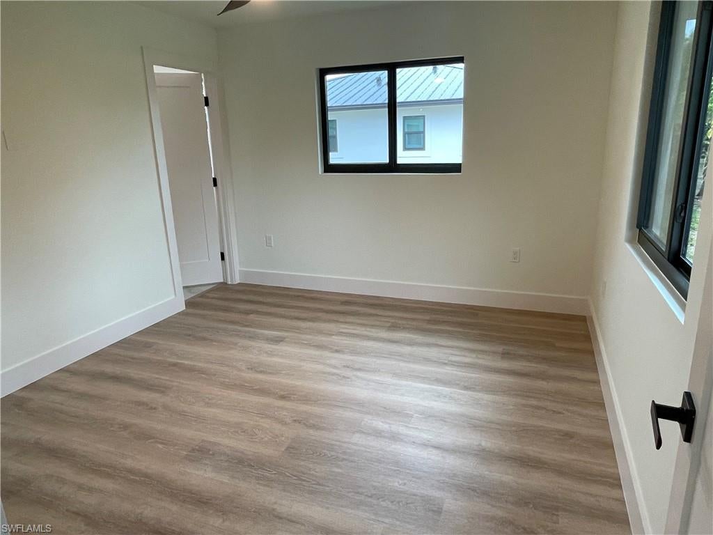 AVALON ESTATES - Residential Lease