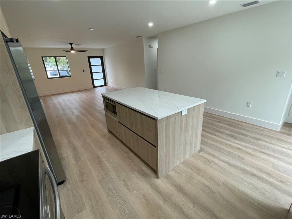 AVALON ESTATES - Residential Lease
