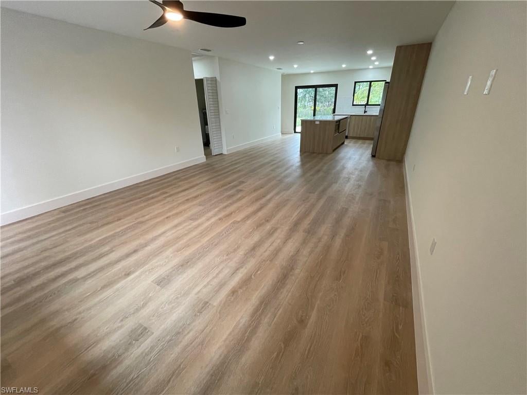 AVALON ESTATES - Residential Lease