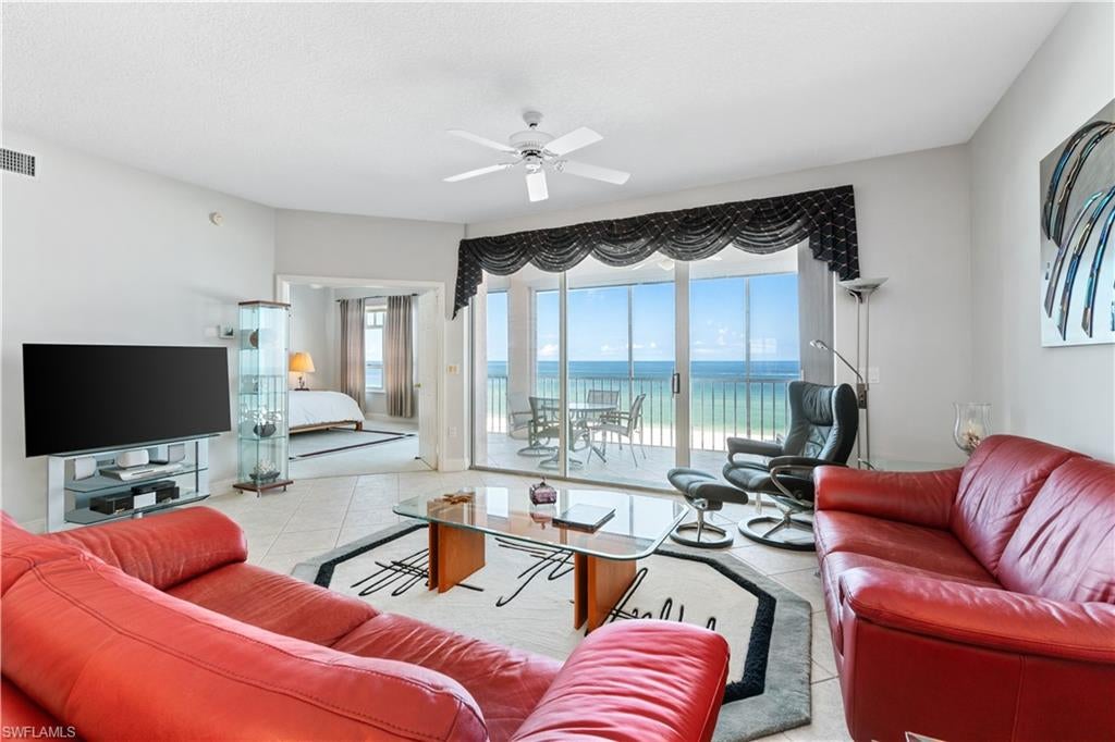 BAREFOOT BEACH CLUB - Residential