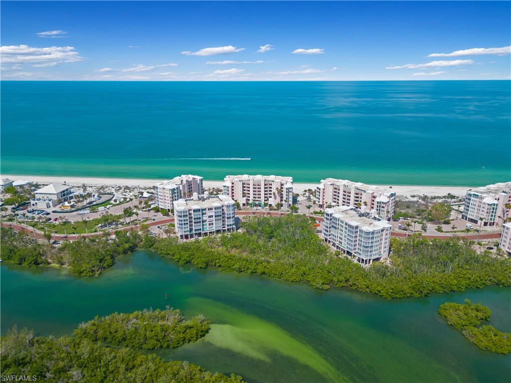 BAREFOOT BEACH CLUB - Residential