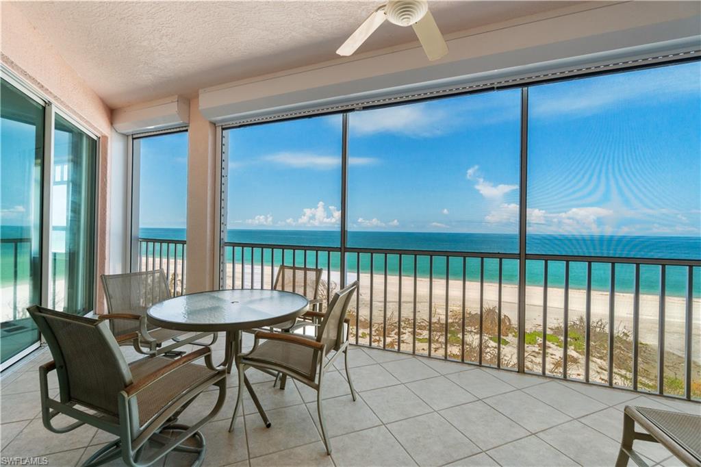 BAREFOOT BEACH CLUB - Residential