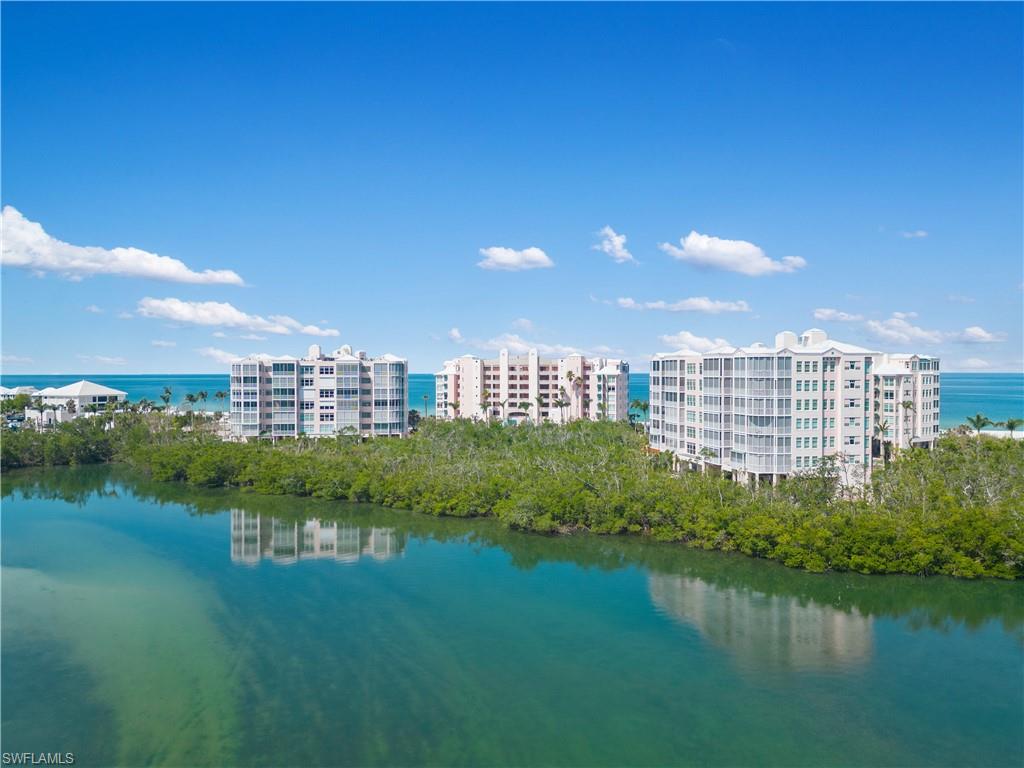 BAREFOOT BEACH CLUB - Residential
